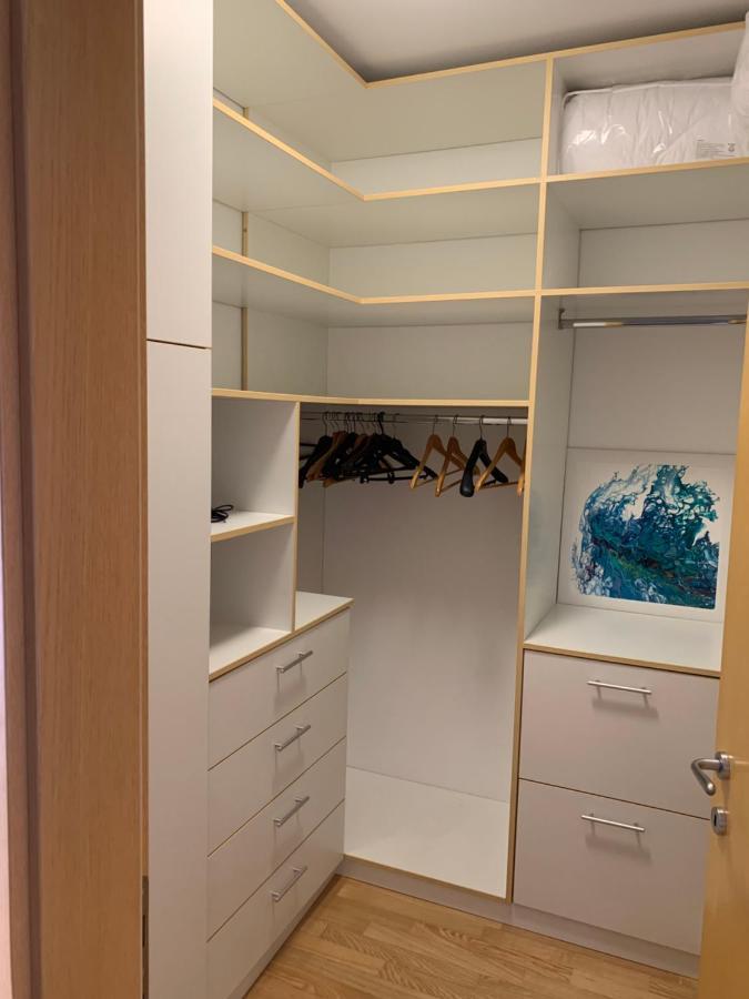 Apartment Angela With Private Garage Slot PUY Exterior foto